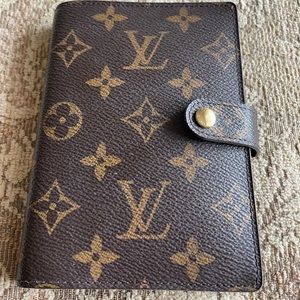 Louis Vuitton PM agenda